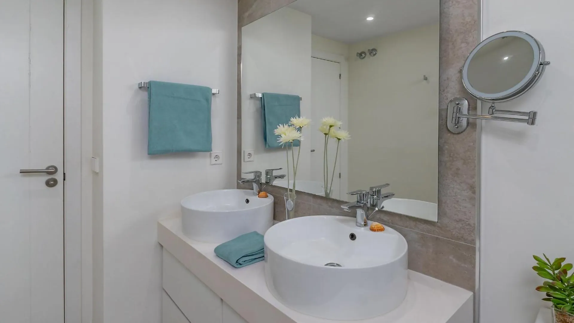 Lica Infinity Collection - Maranta Apartman Estepona Spanyolország